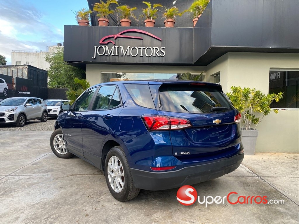 2022 Chevrolet Equinox LS — foto 4 / 9
