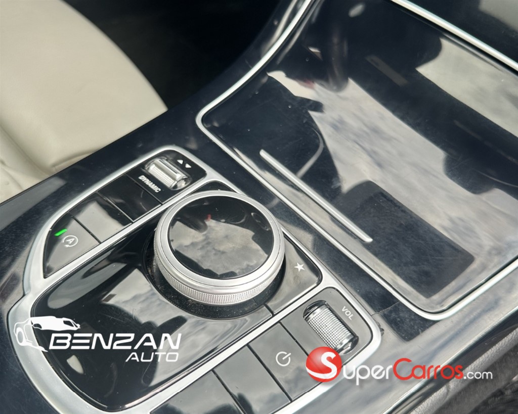 2018 Mercedes-Benz Clase C 300 4 Matic — foto 9 / 9
