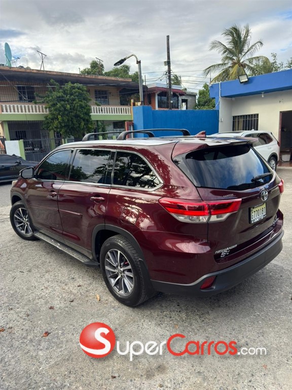 2019 Toyota Highlander XLE — foto 4 / 11