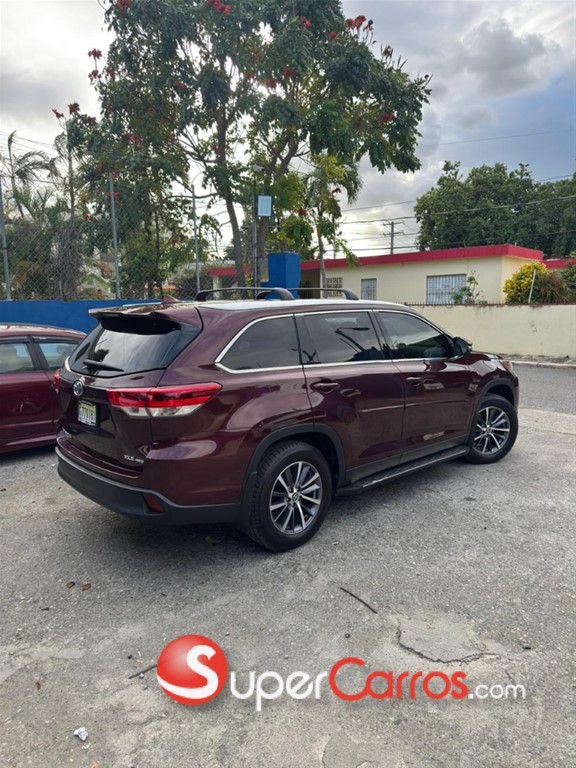 2019 Toyota Highlander XLE — foto 5 / 11