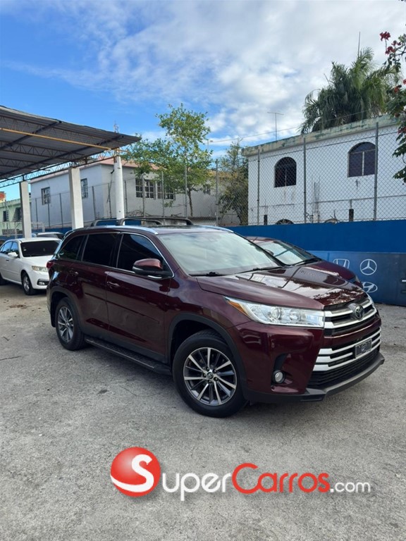 2019 Toyota Highlander XLE — foto 8 / 11