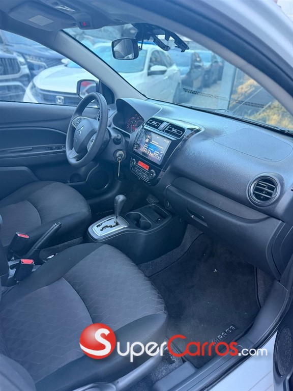 2021 Mitsubishi Motors Mirage Black Edition — foto 5 / 10