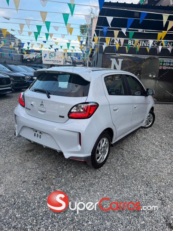 2021 Mitsubishi Motors Mirage Black Edition — foto 10 / 10