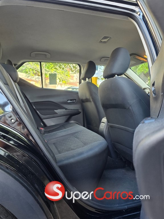 2023 Nissan Kicks SV — foto 6 / 8