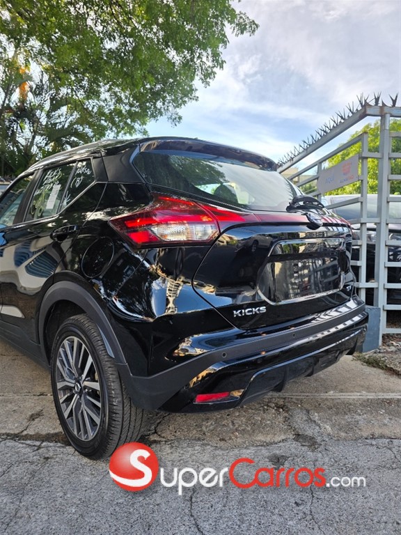 2023 Nissan Kicks SV — foto 7 / 8