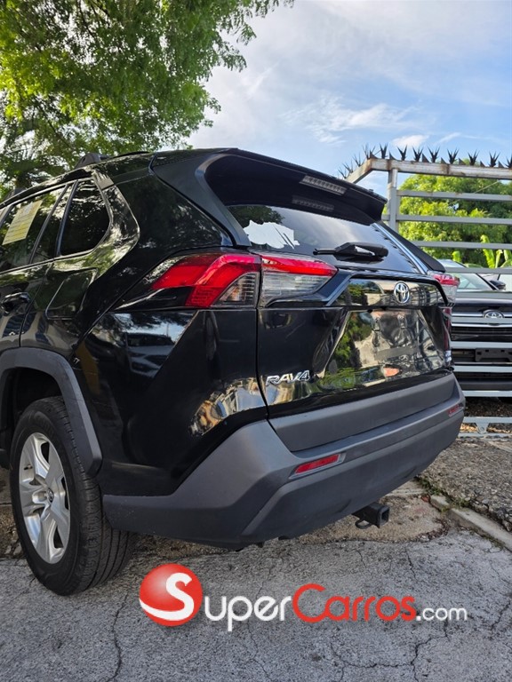 2019 Toyota RAV4 XLE PLUS — foto 7 / 8