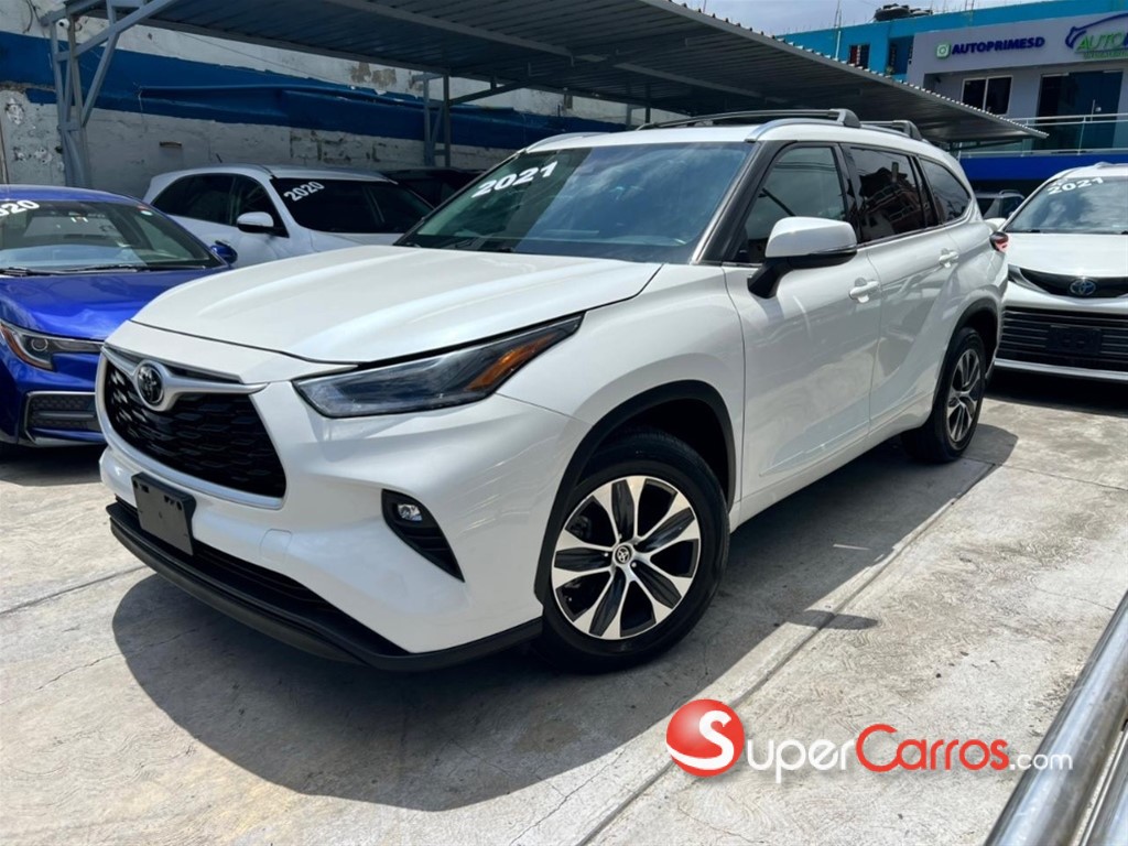 2021 Toyota Highlander XLE