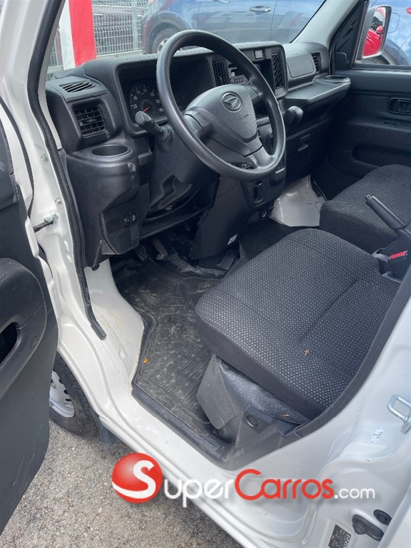 2020 Daihatsu Hijet — foto 5 / 12
