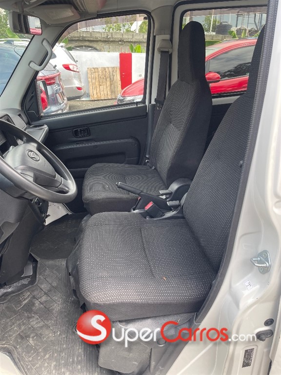2020 Daihatsu Hijet — foto 6 / 12