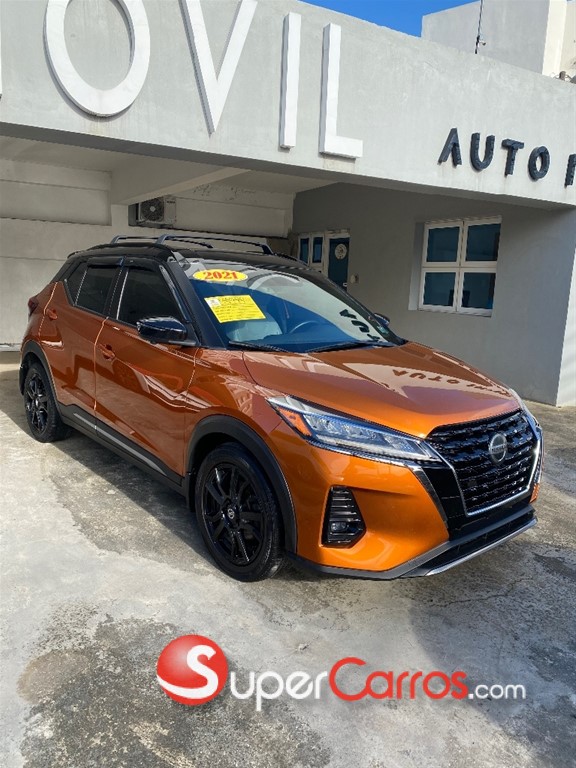 2021 Nissan Kicks SR — foto 2 / 12