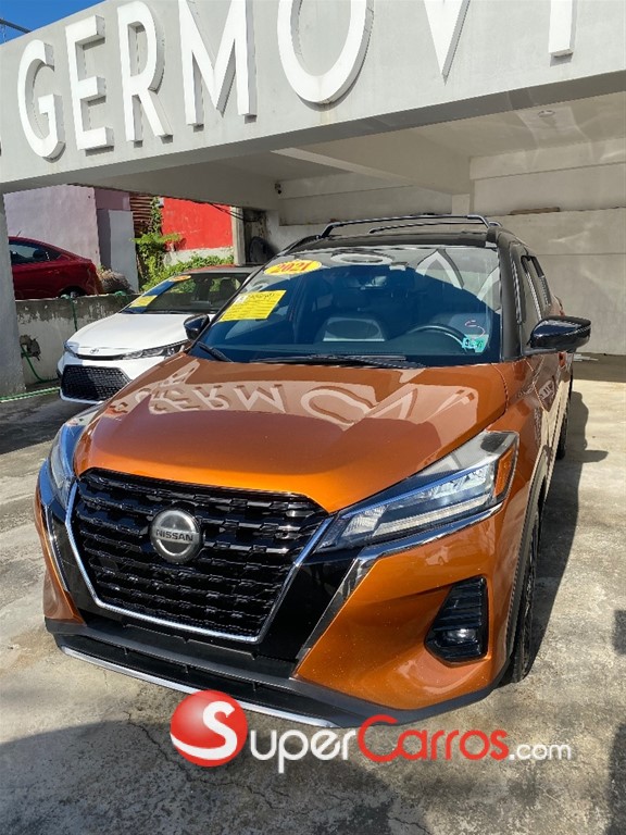 2021 Nissan Kicks SR — foto 3 / 12