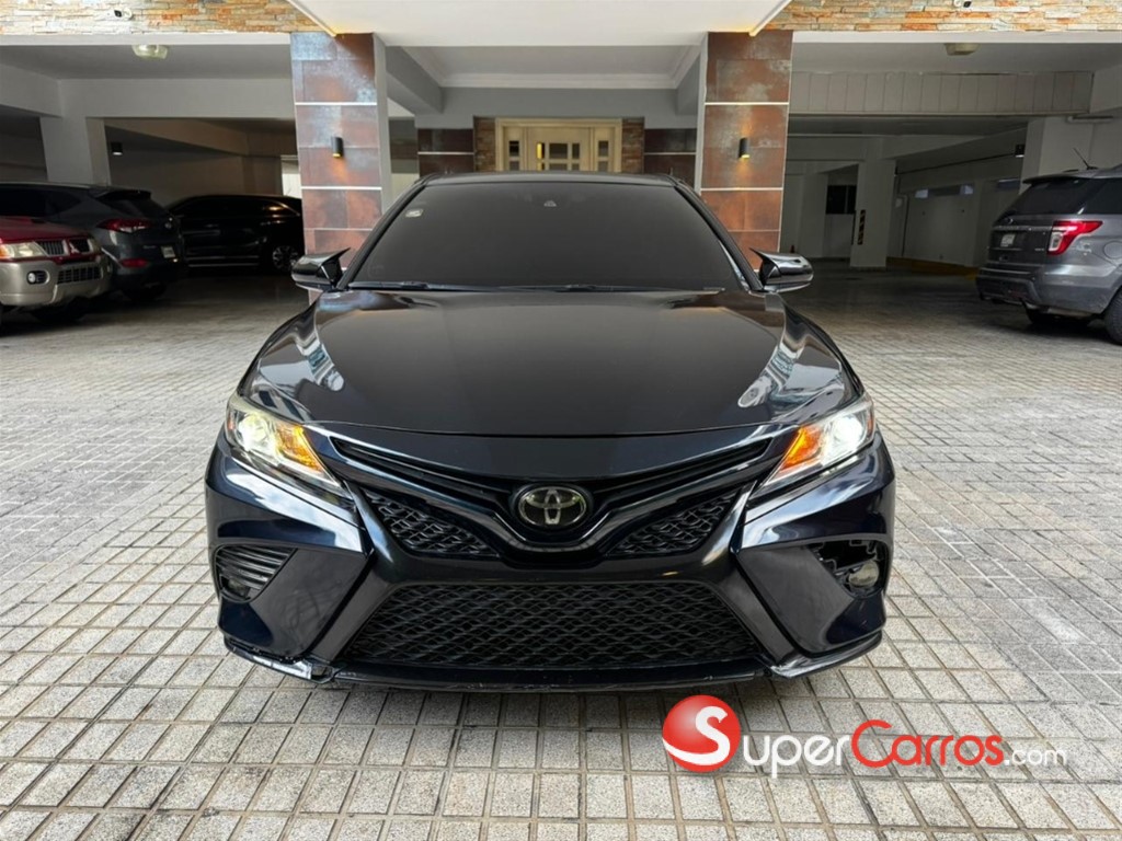2019 Toyota Camry SE — foto 4 / 11