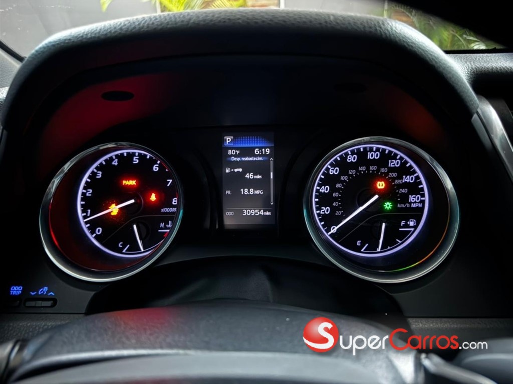 2019 Toyota Camry SE — foto 5 / 11