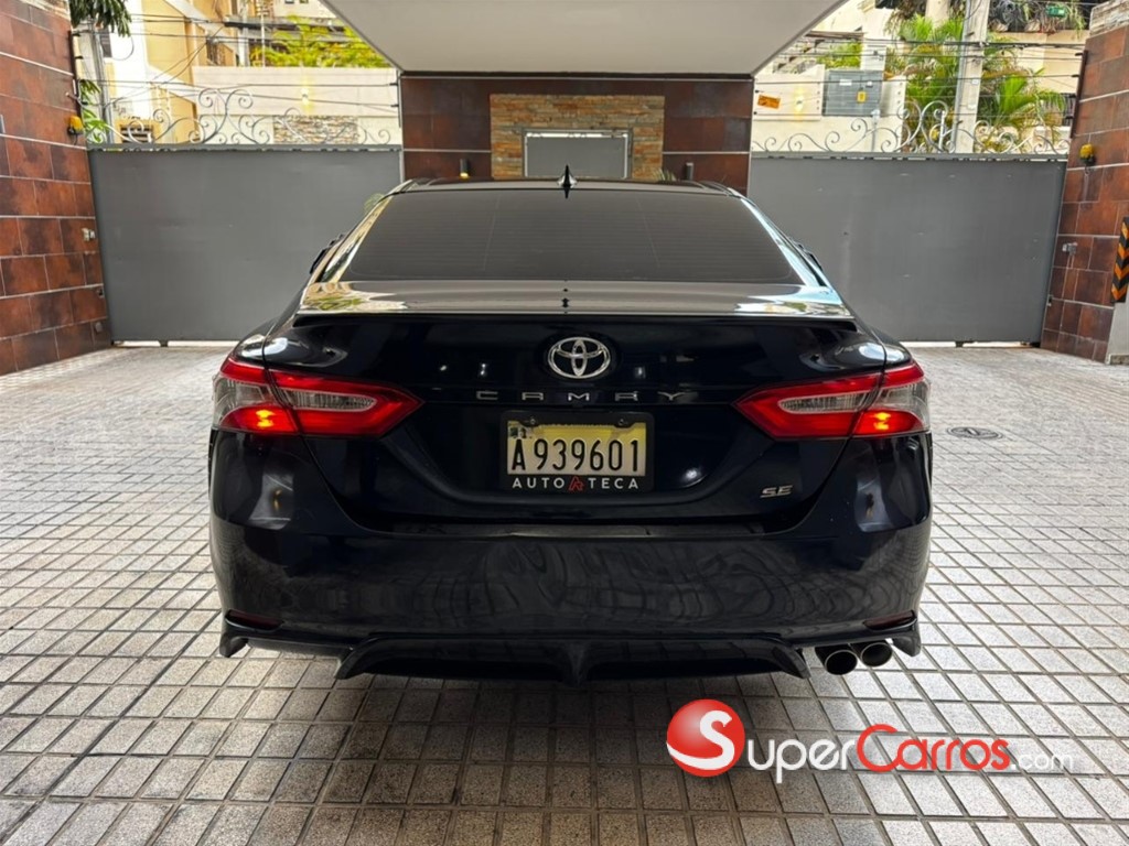 2019 Toyota Camry SE — foto 7 / 11