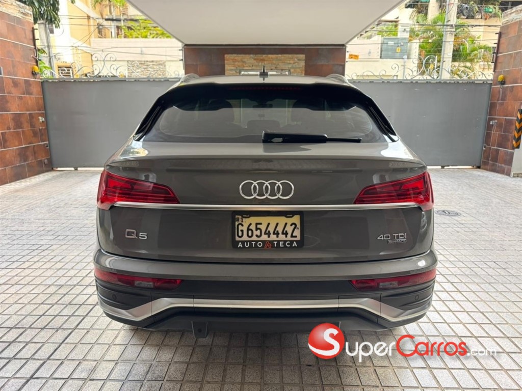 2023 Audi Q5 40 TDI S-Line SUV — foto 4 / 11