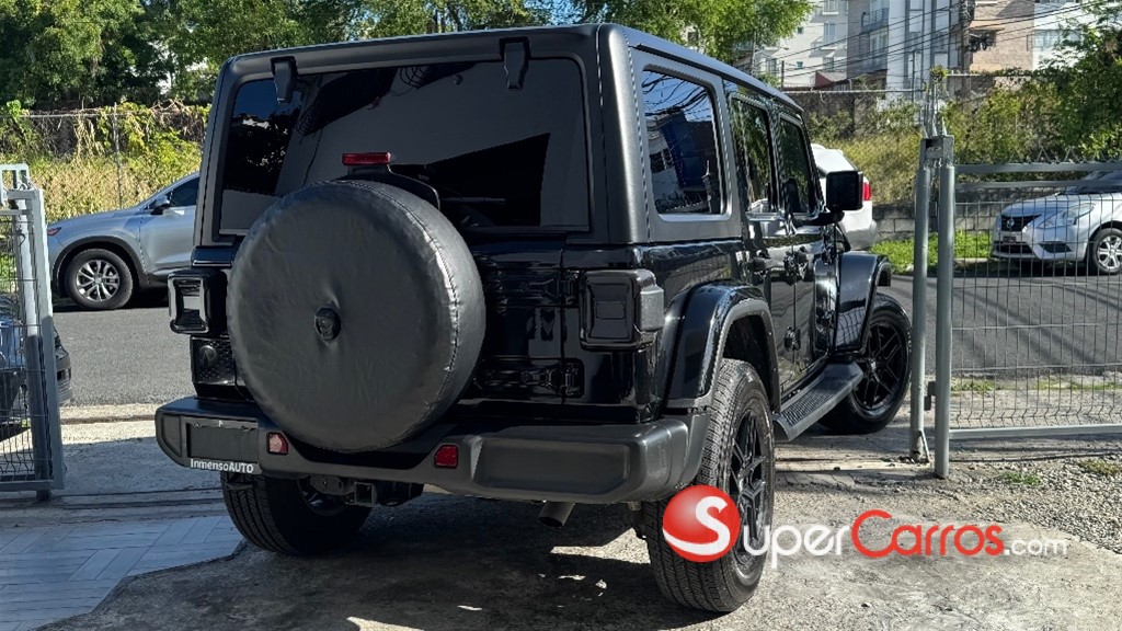 2023 Jeep Wrangler Sahara — foto 4 / 11
