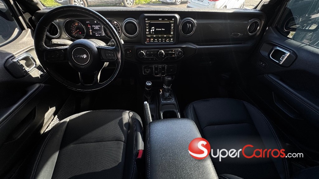 2023 Jeep Wrangler Sahara — foto 6 / 11