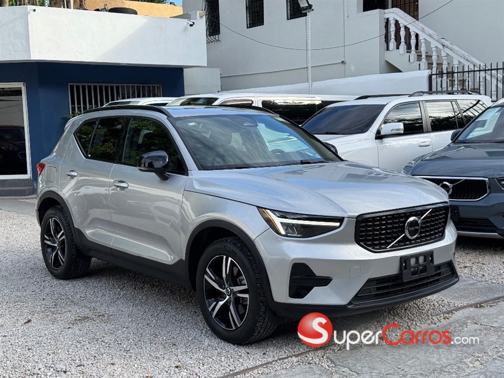 2024 Volvo XC40 B5 — foto 3 / 11