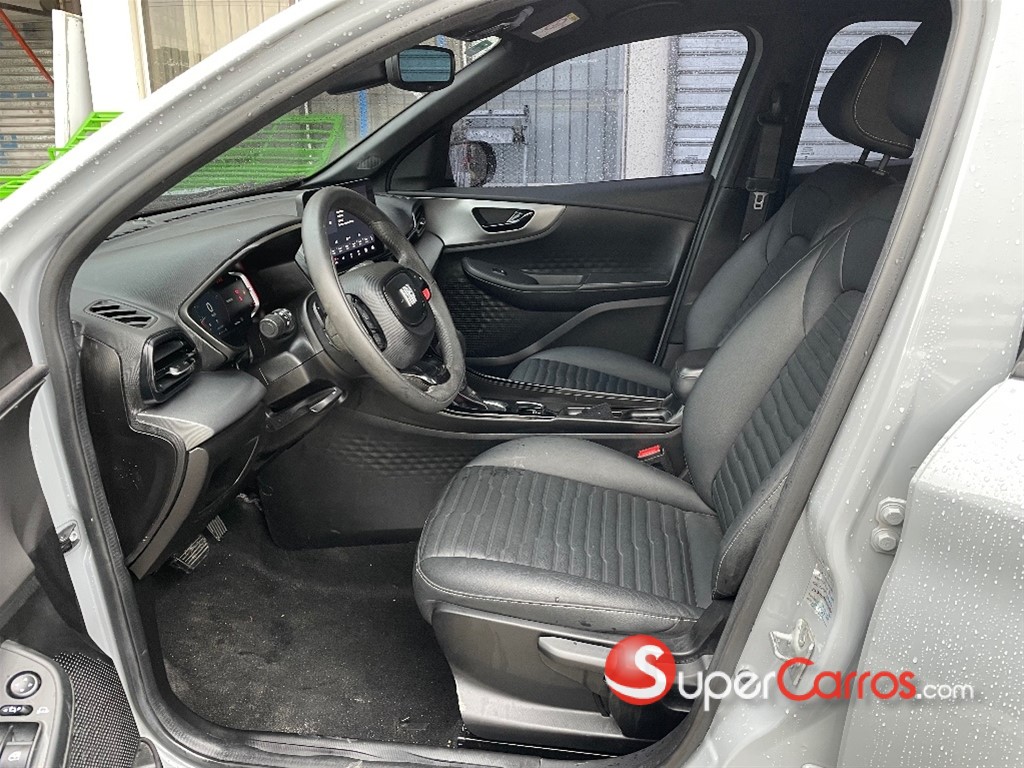 2024 Fiat Fastback Limited 270 — foto 9 / 12