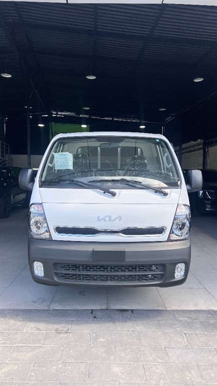 2027 Kia K700 — foto 2 / 11
