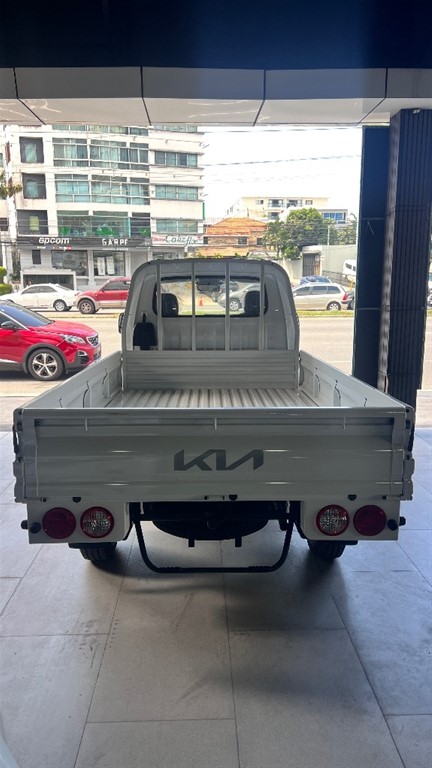 2027 Kia K700 — foto 6 / 11