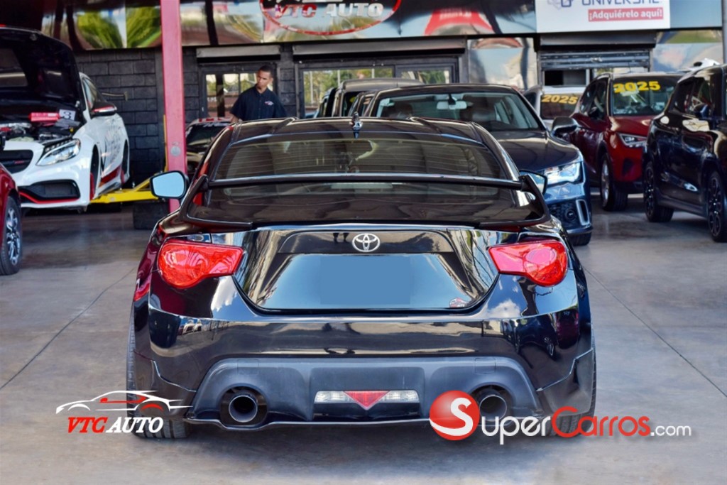 2015 Toyota Scion FR-S — foto 4 / 12
