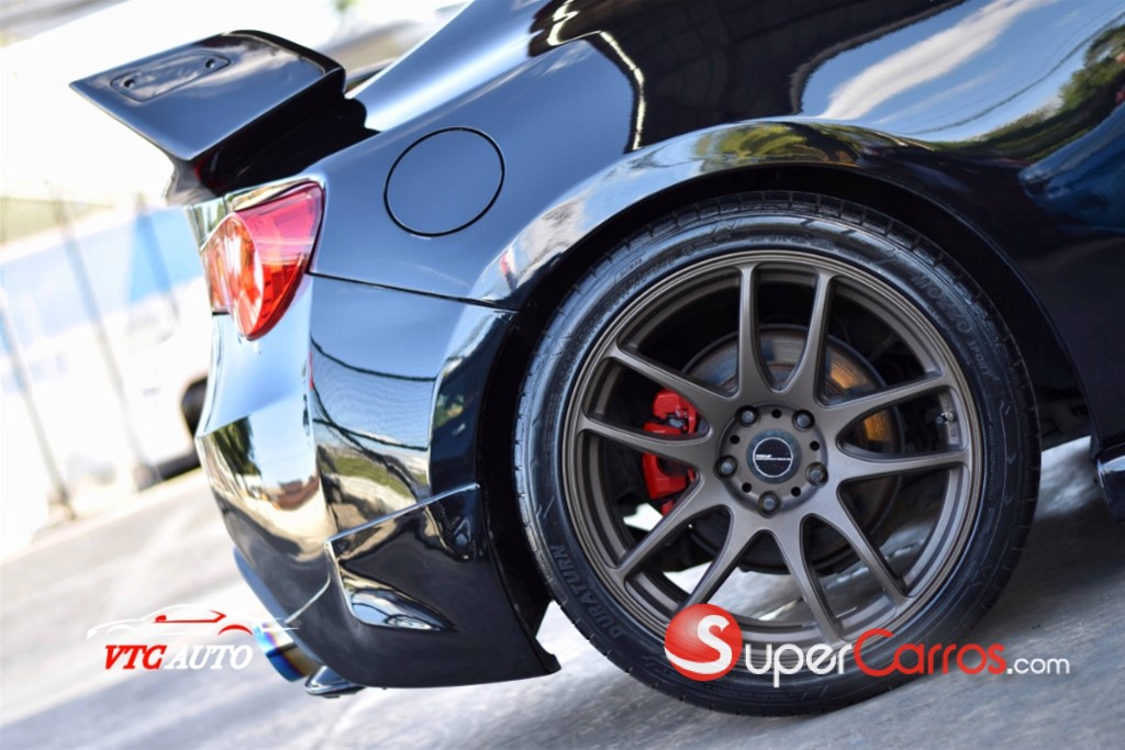 2015 Toyota Scion FR-S — foto 10 / 12
