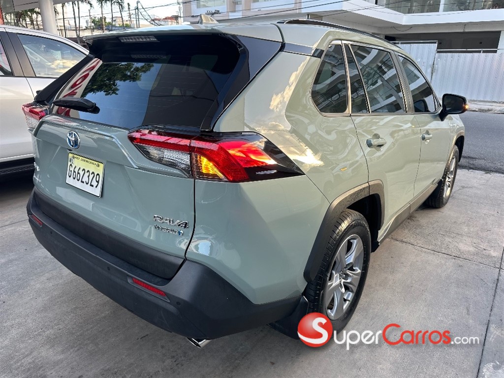 2023 Toyota RAV4 Hybrid TSS — foto 6 / 9