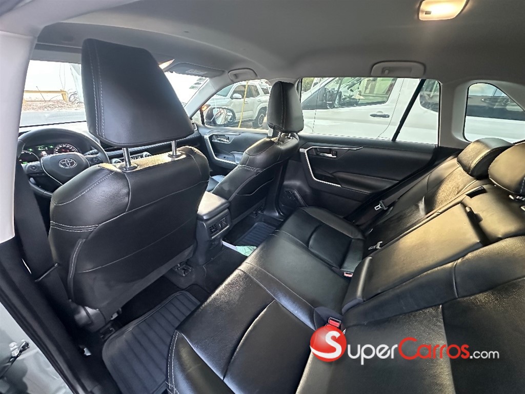 2023 Toyota RAV4 Hybrid TSS — foto 7 / 9
