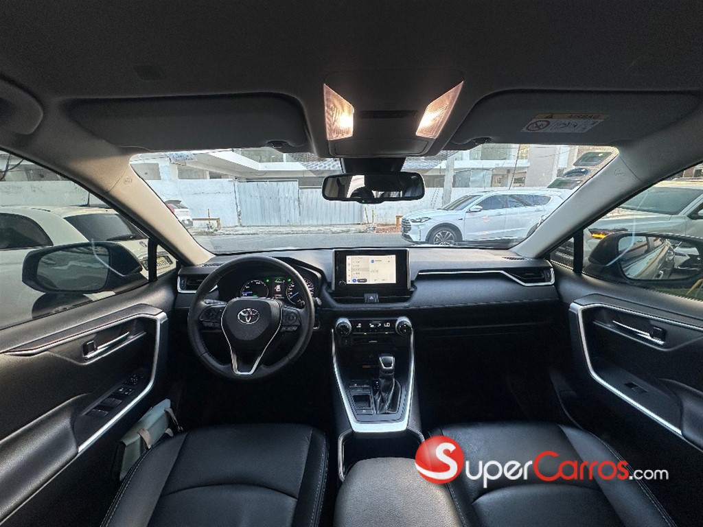 2023 Toyota RAV4 Hybrid TSS — foto 8 / 9