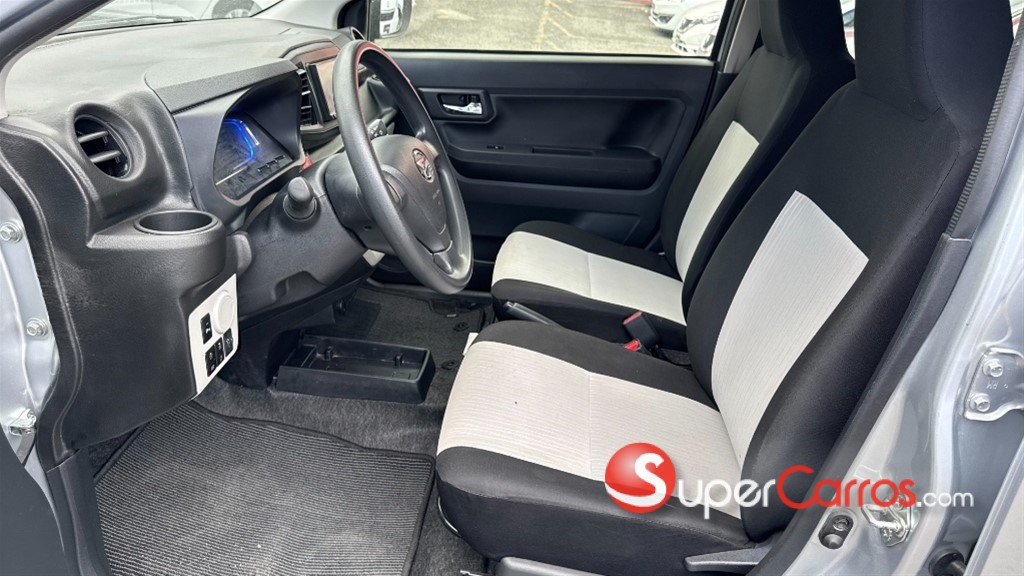 2021 Daihatsu Mira — foto 2 / 12
