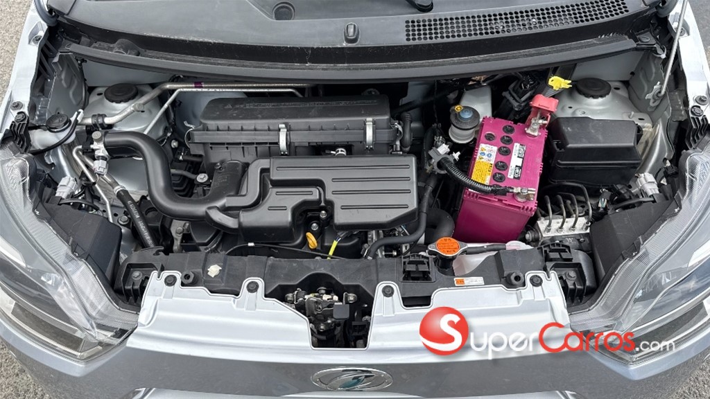 2021 Daihatsu Mira — foto 8 / 12