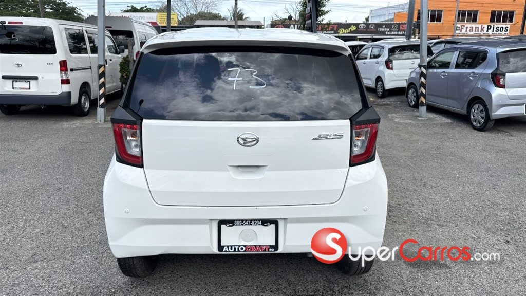 2021 Daihatsu Mira — foto 7 / 12
