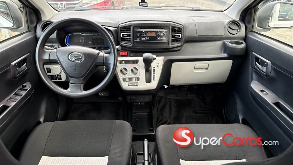 2021 Daihatsu Mira — foto 8 / 12