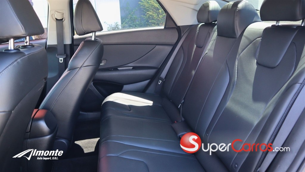 2022 Hyundai Avante — foto 7 / 8