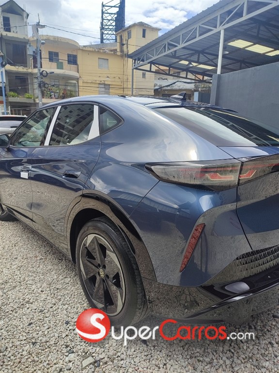 2025 Volkswagen ID UNYX 06 PRO — foto 9 / 12