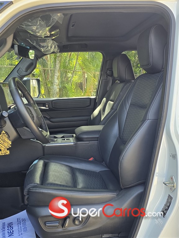 2025 Toyota Land Cruiser Prado LUXURY 1L — foto 6 / 9