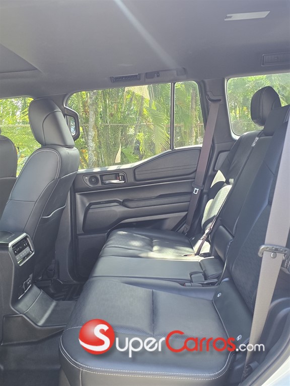 2025 Toyota Land Cruiser Prado LUXURY 1L — foto 8 / 9