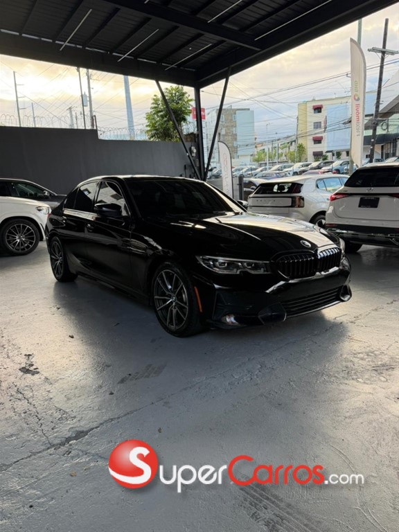 2020 BMW Serie 3 330i — foto 2 / 9
