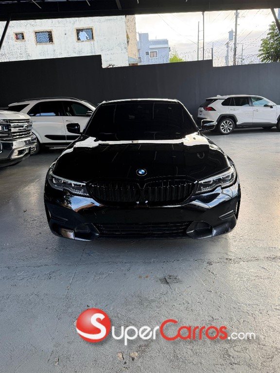 2020 BMW Serie 3 330i — foto 3 / 9