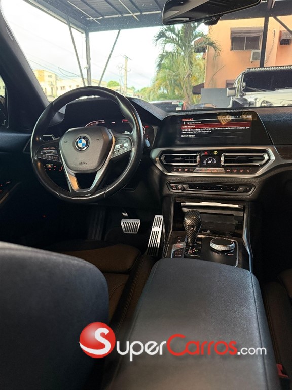 2020 BMW Serie 3 330i — foto 5 / 9