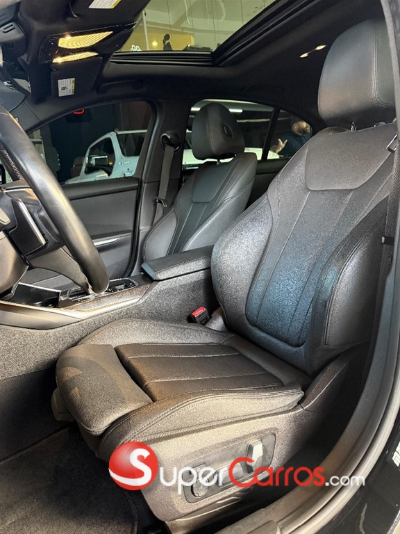 2020 BMW Serie 3 330i — foto 7 / 9