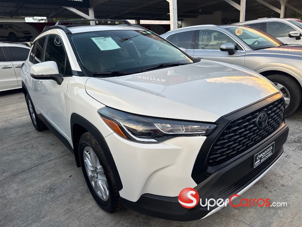 2022 Toyota Corolla Cross — foto 2 / 12