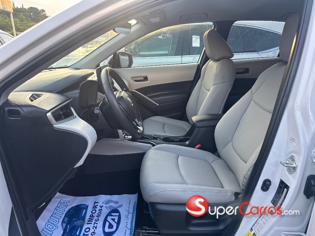 2022 Toyota Corolla Cross — foto 4 / 12