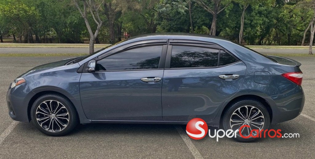 2016 Toyota Corolla S — foto 2 / 12