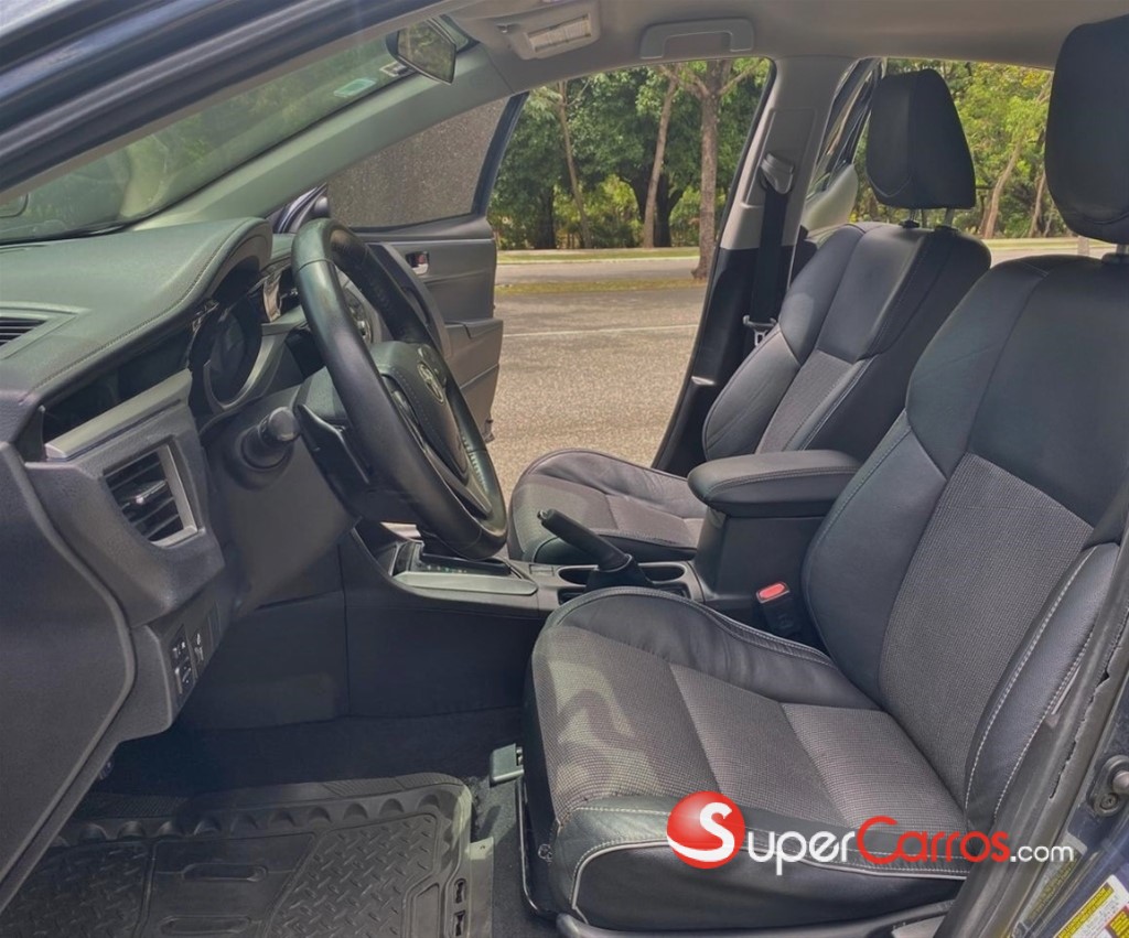 2016 Toyota Corolla S — foto 9 / 12