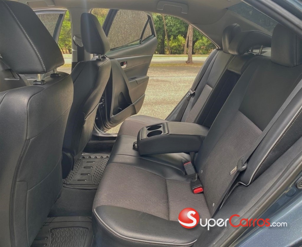 2016 Toyota Corolla S — foto 11 / 12