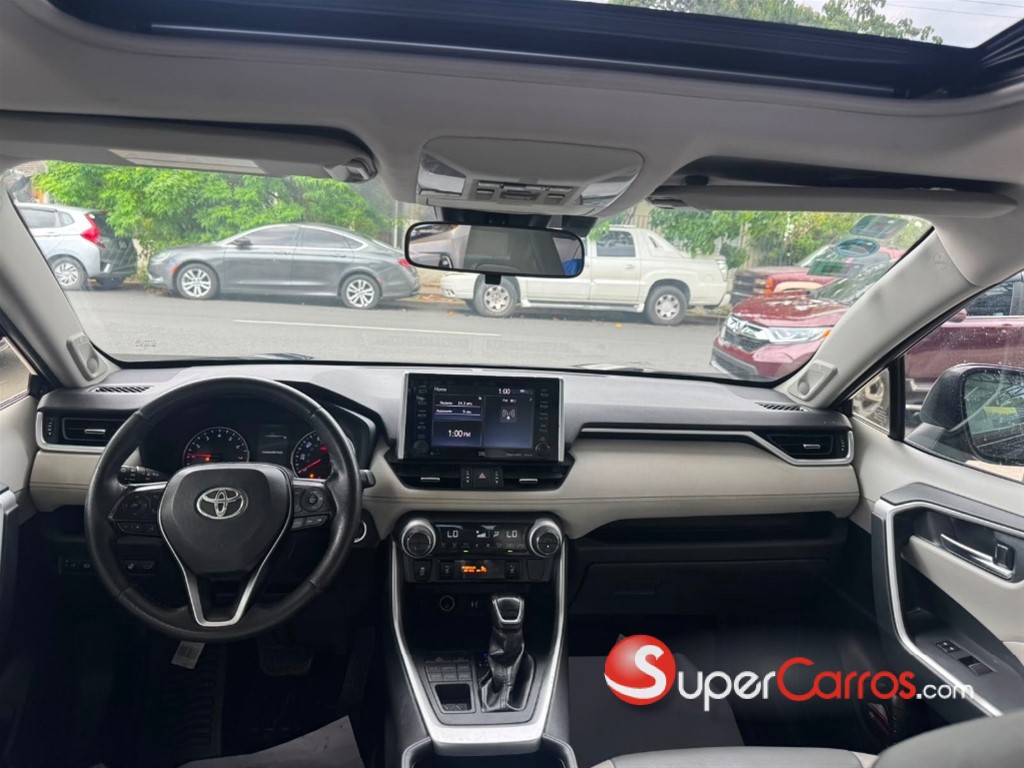 2019 Toyota RAV4 XLE Premium — foto 4 / 11