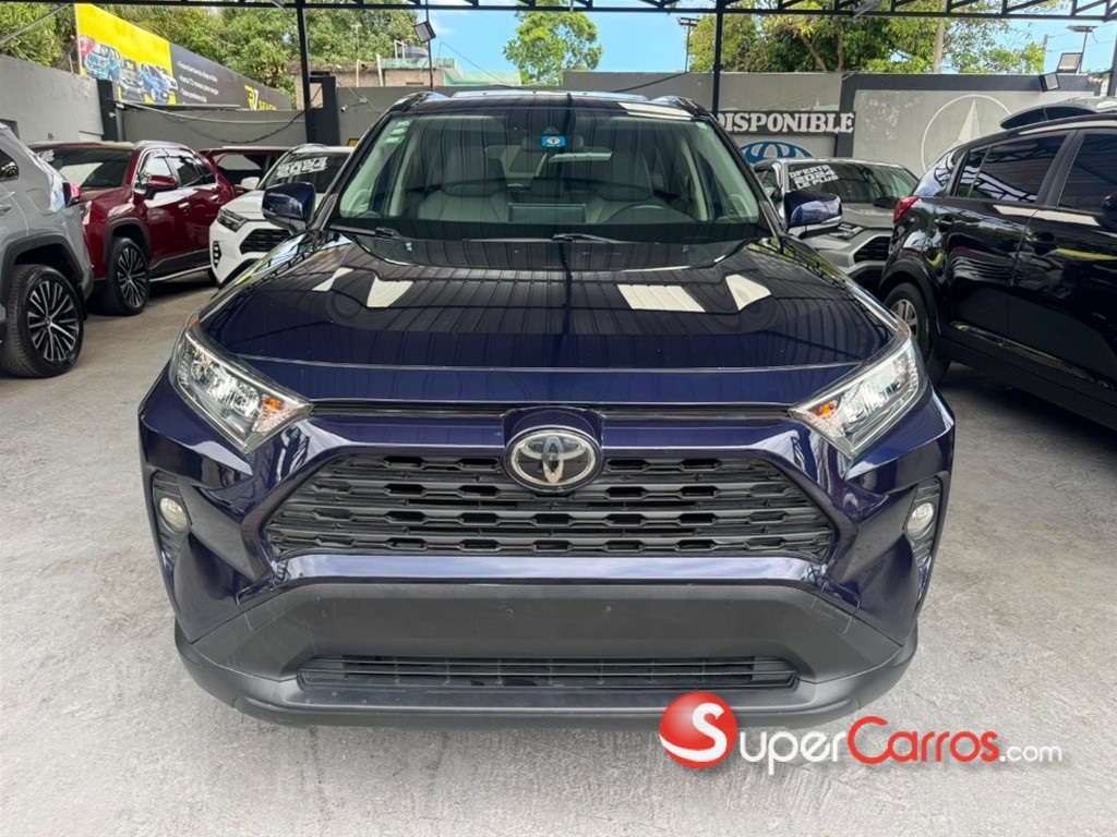 2019 Toyota RAV4 XLE Premium — foto 7 / 11