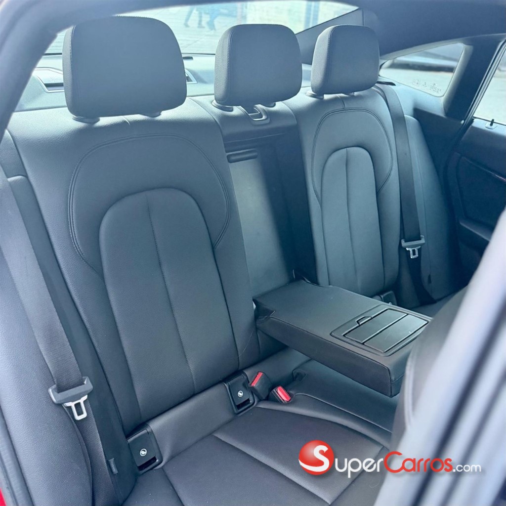 2021 BMW Serie 2 228i — foto 6 / 10